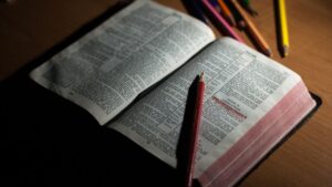 How to Create a Bible Reading Plan for Kids