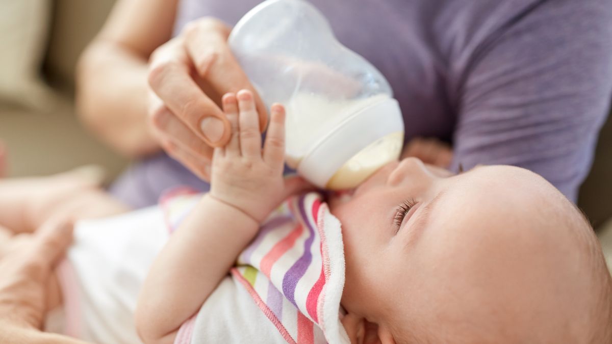spoiled formula symptoms in babies