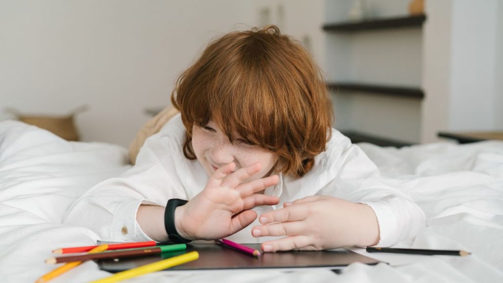 why do people with autism talk to themselves?